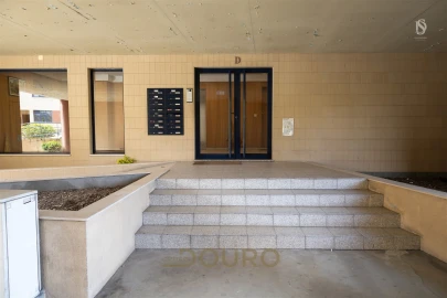 Apartamento T3 para Venda em Gulpilhares e Valadares