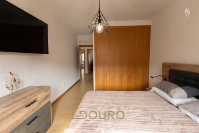 Apartamento T3 para Venda em Gulpilhares e Valadares