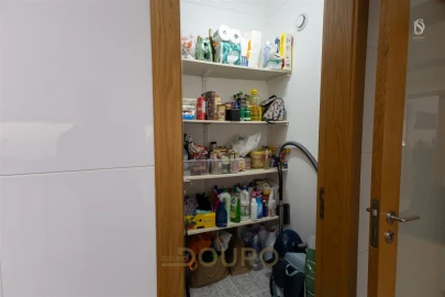 Apartamento T3 para Venda em Gulpilhares e Valadares