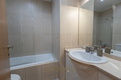 Apartamento T3 para Venda em Gulpilhares e Valadares