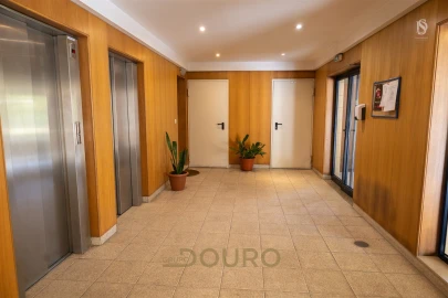 Apartamento T3 para Venda em Gulpilhares e Valadares