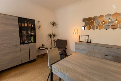 Apartamento T3 para Venda em Gulpilhares e Valadares