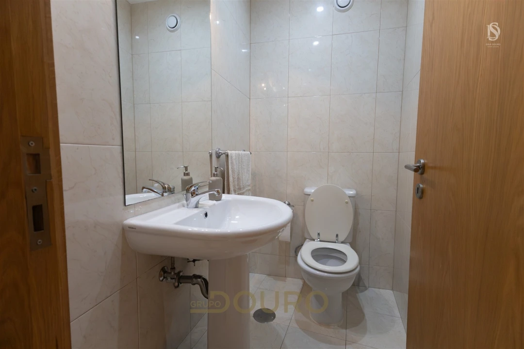 Apartamento T3 para Venda em Gulpilhares e Valadares Foto 16