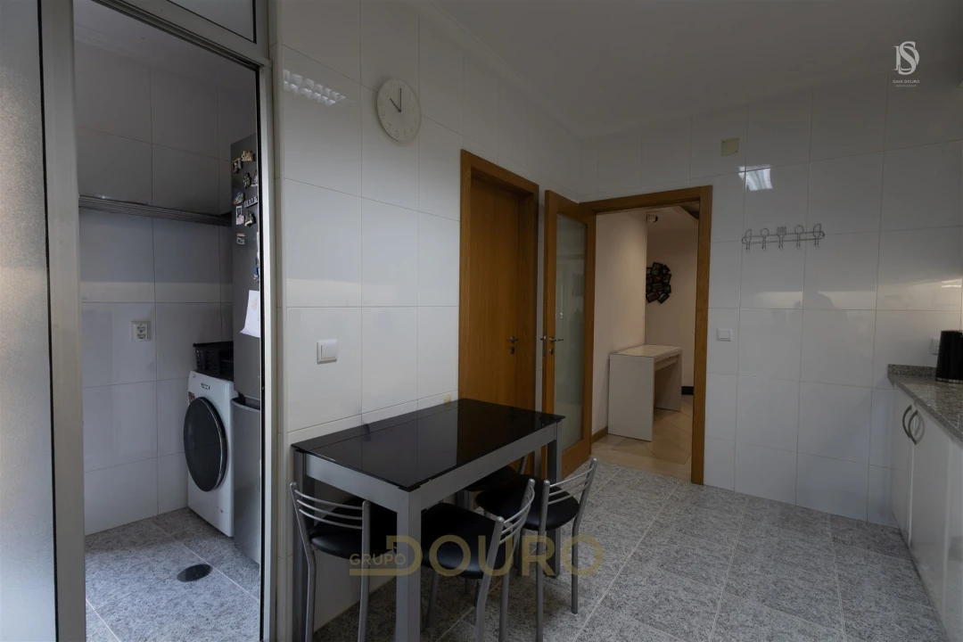 Apartamento T3 para Venda em Gulpilhares e Valadares Foto 13