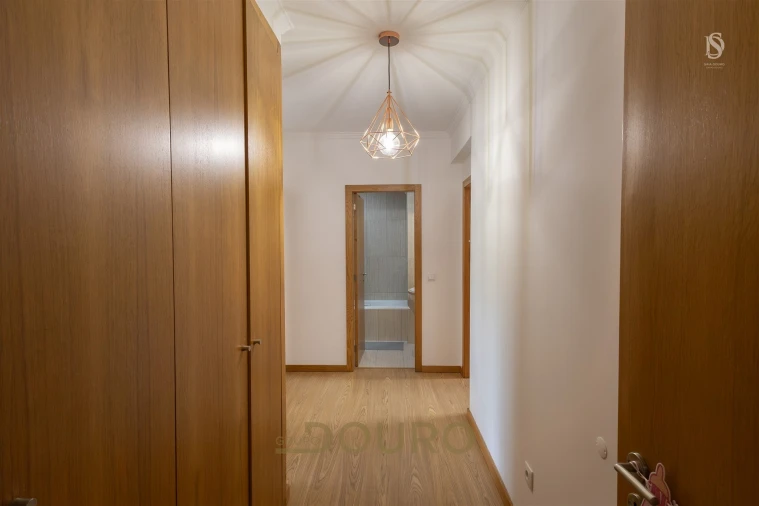 Apartamento T3 para Venda em Gulpilhares e Valadares Foto 17