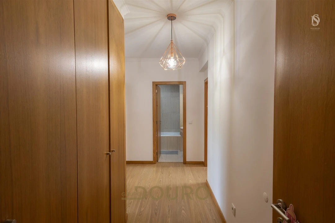 Apartamento T3 para Venda em Gulpilhares e Valadares Foto 17