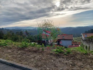 Terreno para Venda em Foz do Sousa e Covelo