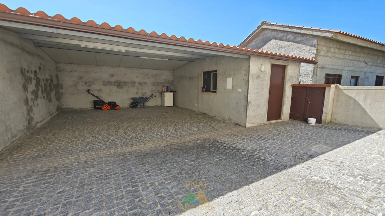 Moradia T3 para Venda em Cabração e Moreira do Lima Foto 9