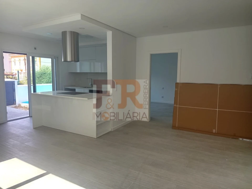 Moradia T3 para Venda em Quinta do Conde Foto 24