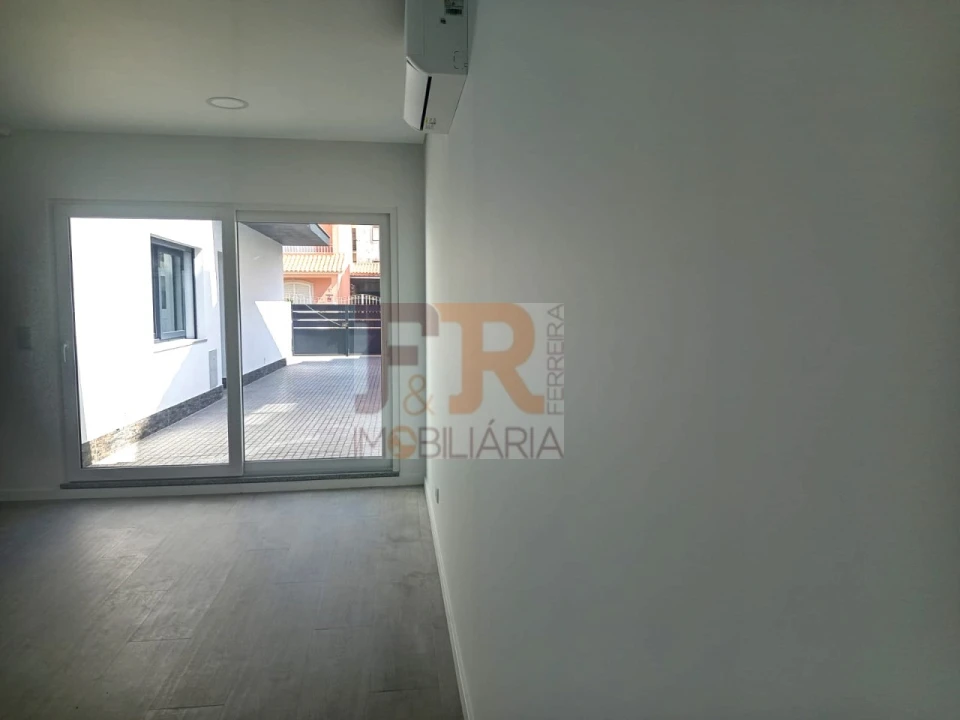 Moradia T3 para Venda em Quinta do Conde Foto 26
