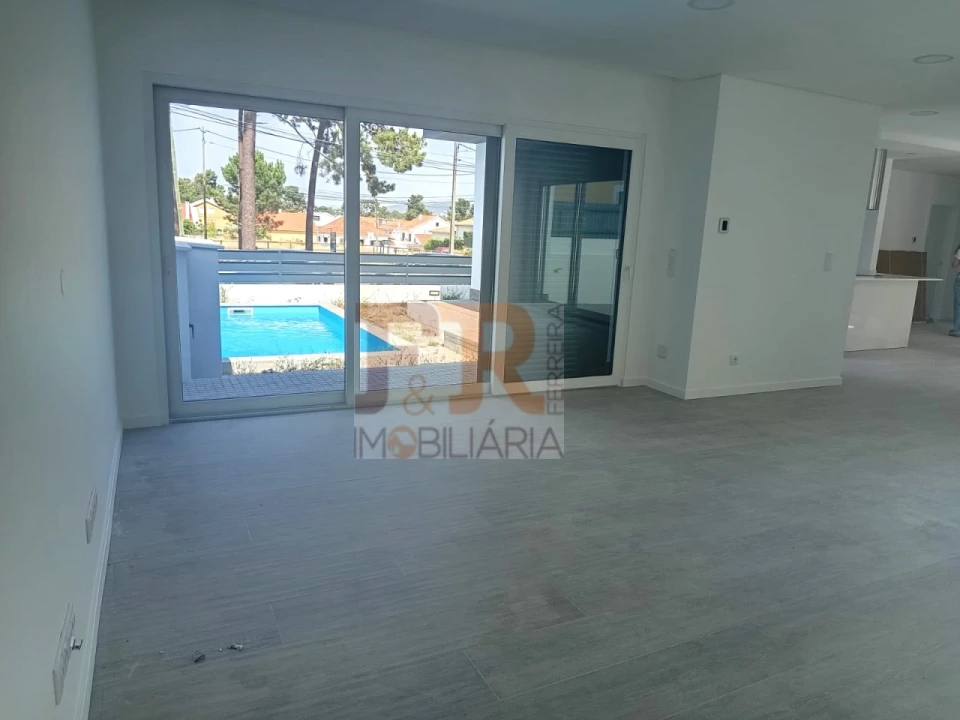 Moradia T3 para Venda em Quinta do Conde Foto 29