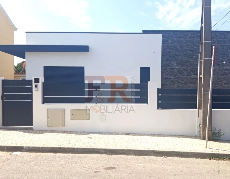 Moradia T3 para Venda em Quinta do Conde Foto 43