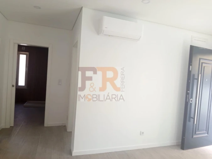 Moradia T3 para Venda em Quinta do Conde Foto 15