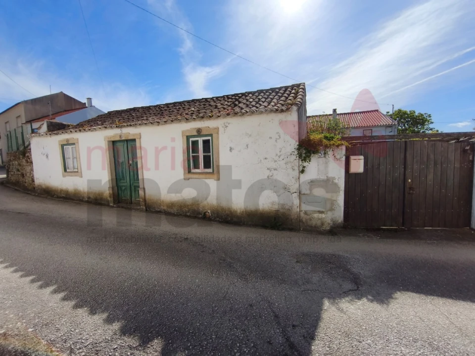 Moradia T6 para Venda em São Bartolomeu dos Galegos e Moledo Foto 1