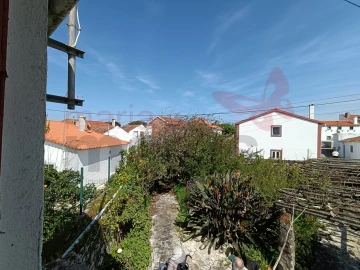 Moradia T6 para Venda em São Bartolomeu dos Galegos e Moledo