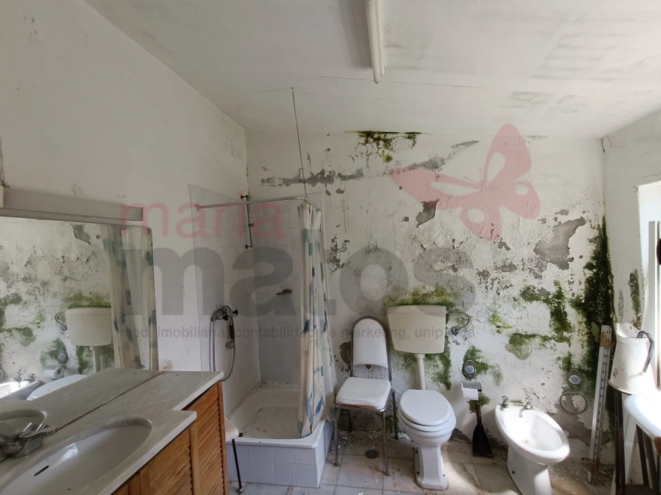 Moradia T6 para Venda em São Bartolomeu dos Galegos e Moledo Foto 45