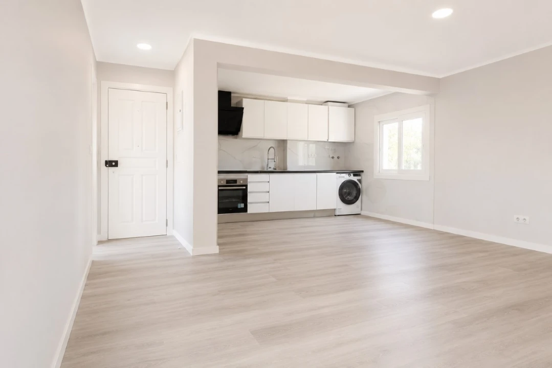 Apartamento T3 para Venda em Laranjeiro e Feijó Foto 3