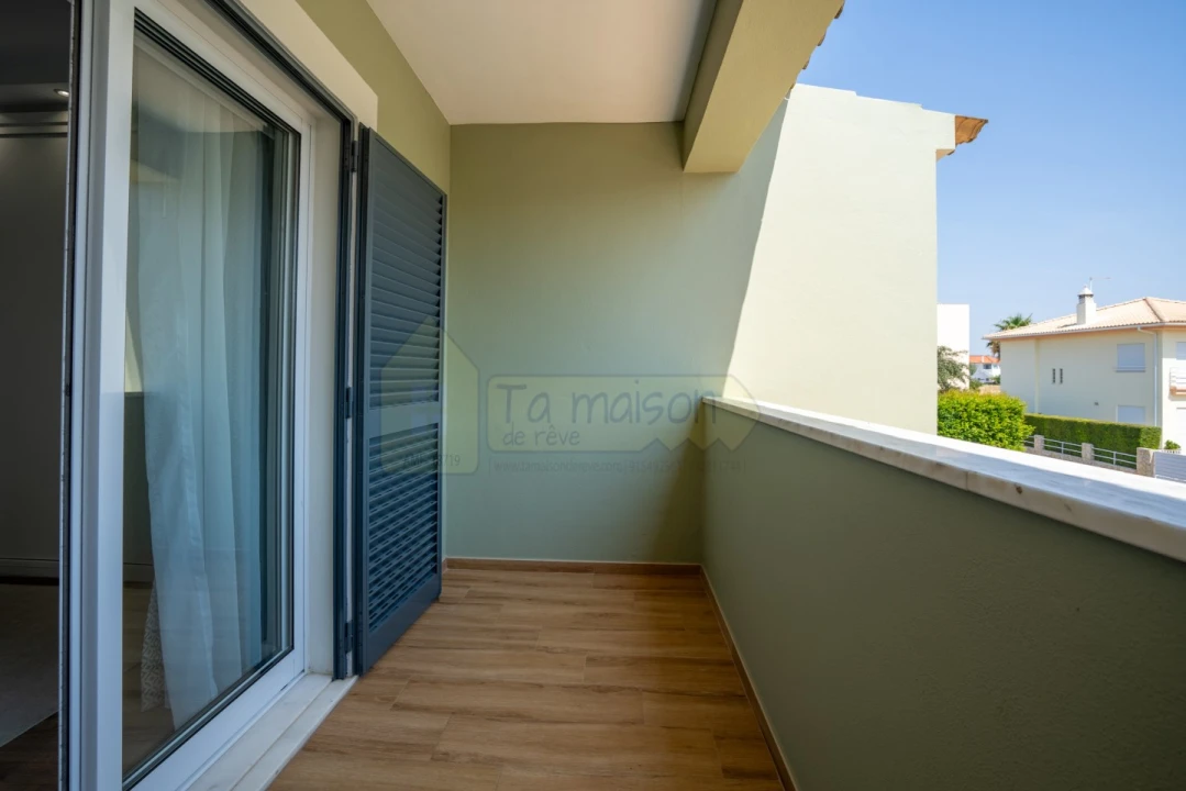 Moradia T4 para Venda em Montenegro Foto 44