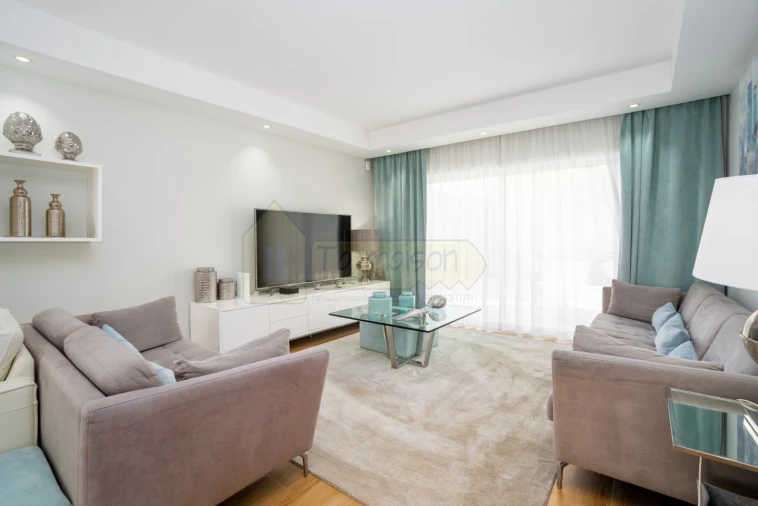 Moradia T4 para Venda em Montenegro Foto 11