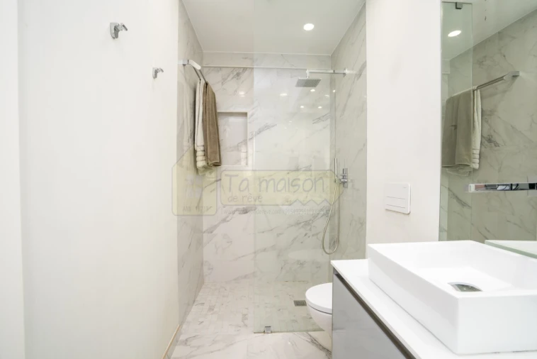 Moradia T4 para Venda em Montenegro Foto 30