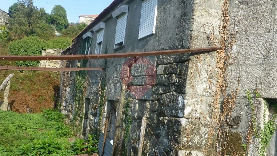 Moradia T0 para Venda em Riba de Mouro