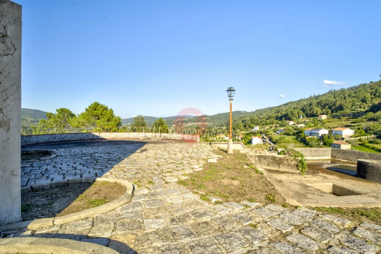 Quinta T4 para Venda em Chaviães e Paços Foto 5