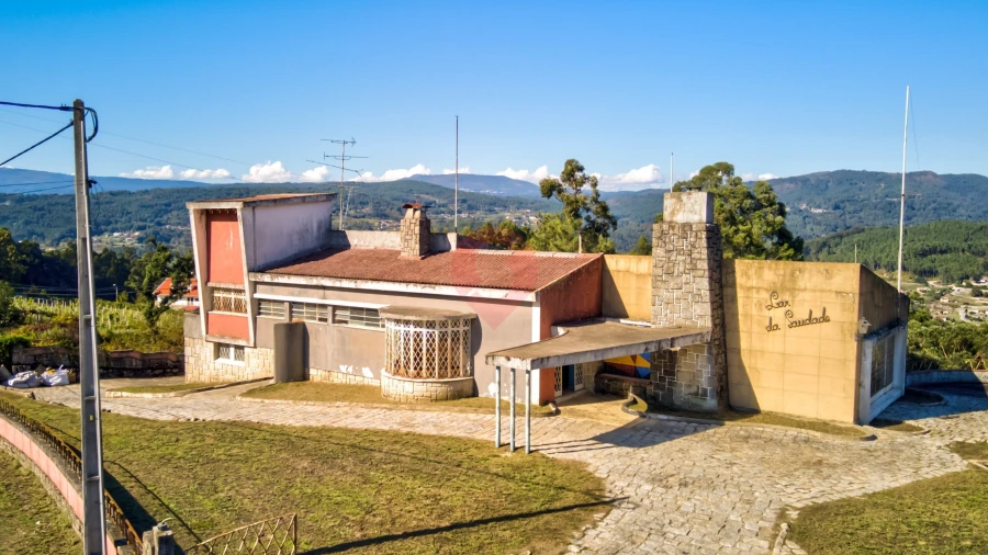 Quinta T4 para Venda em Chaviães e Paços