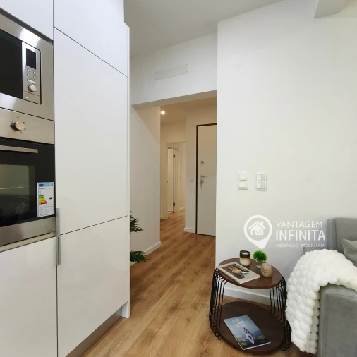 Apartamento T2 para Venda em Benfica Foto 2
