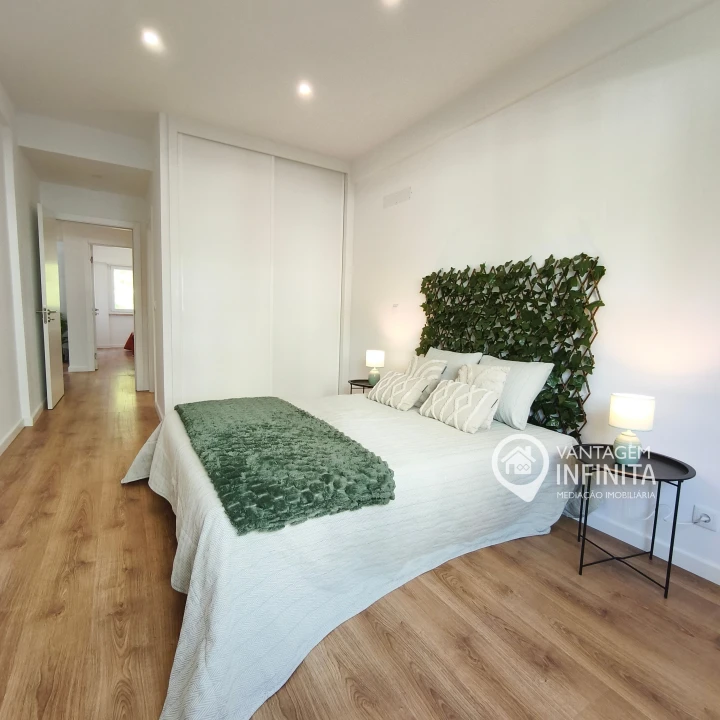 Apartamento T2 para Venda em Benfica Foto 18
