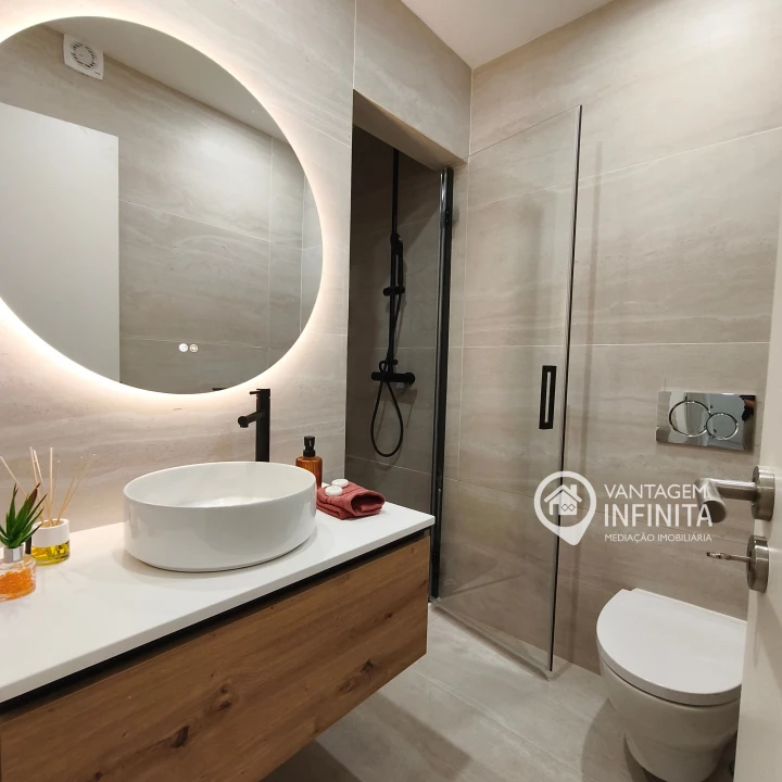 Apartamento T2 para Venda em Benfica Foto 12