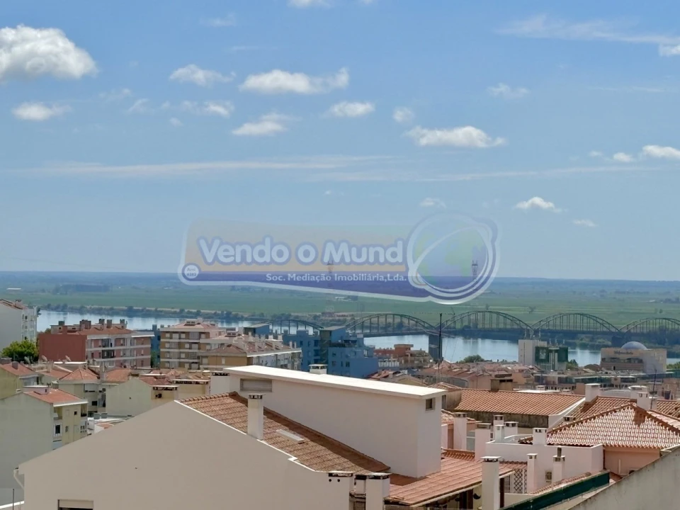 Apartamento T2 para Venda em Vila Franca de Xira Foto 10
