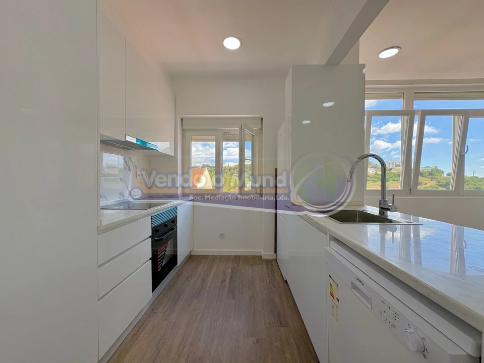 Apartamento T2 para Venda em Vila Franca de Xira Foto 17