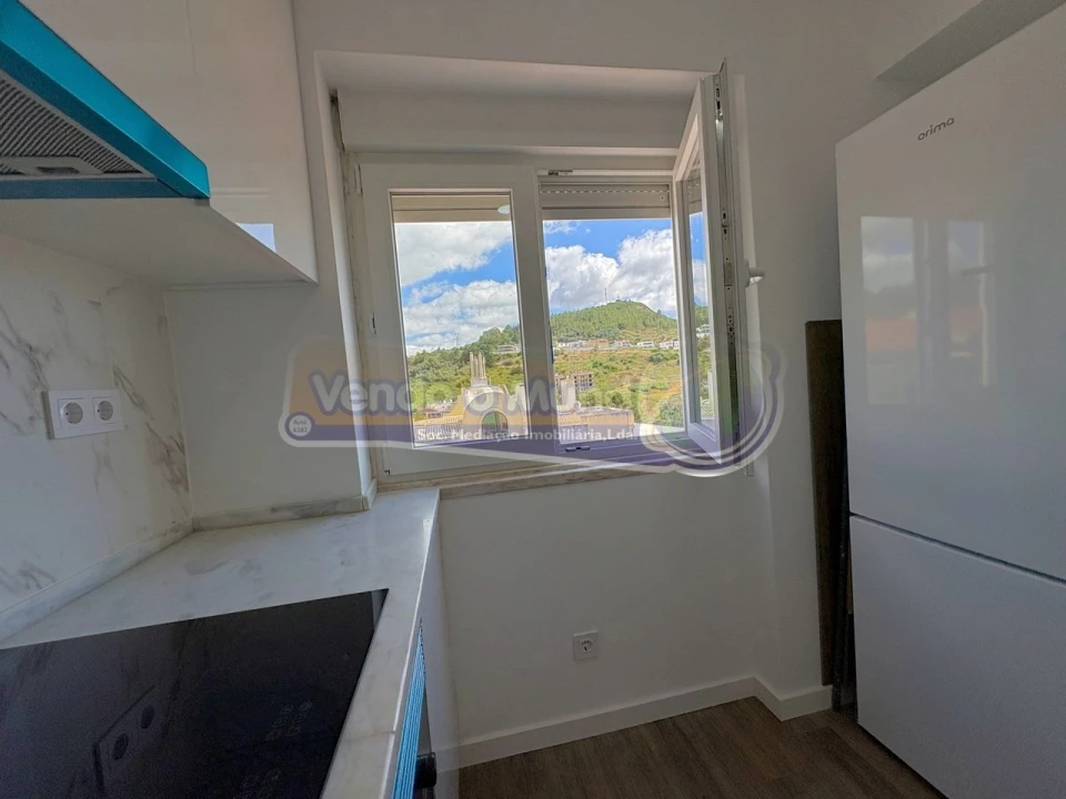 Apartamento T2 para Venda em Vila Franca de Xira Foto 7