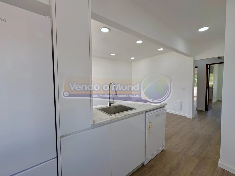 Apartamento T2 para Venda em Vila Franca de Xira Foto 6