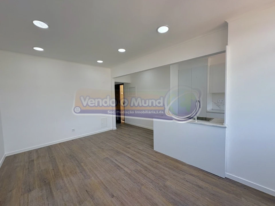Apartamento T2 para Venda em Vila Franca de Xira Foto 19
