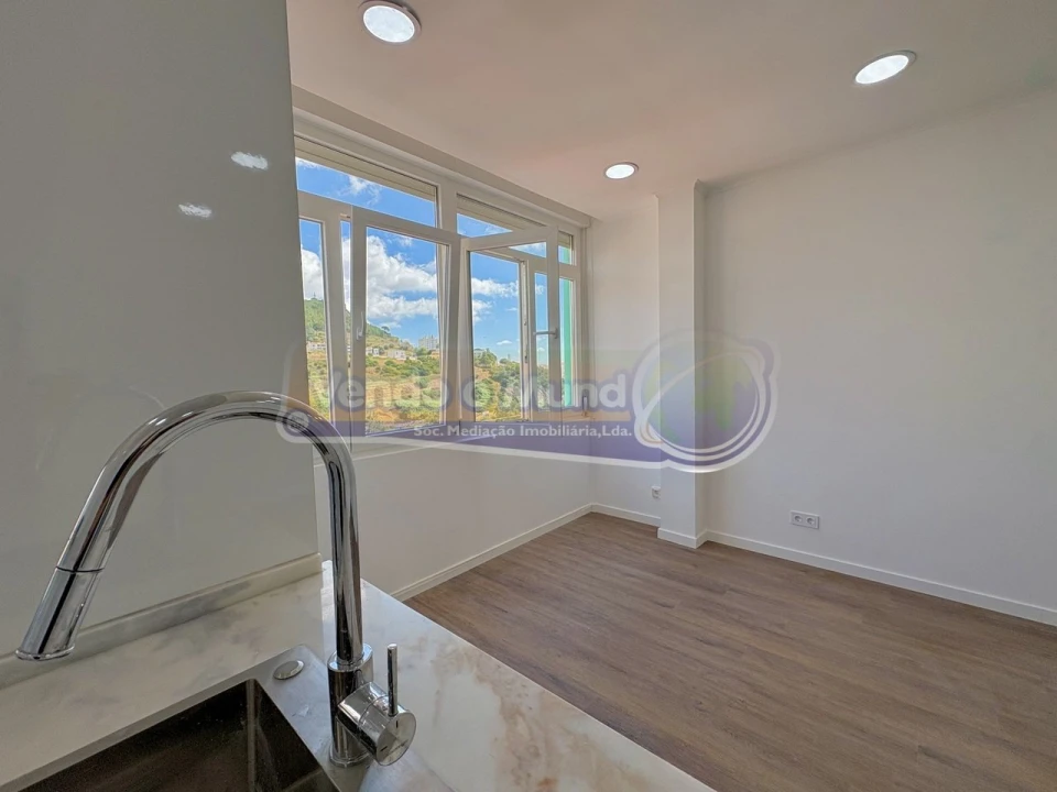 Apartamento T2 para Venda em Vila Franca de Xira Foto 5