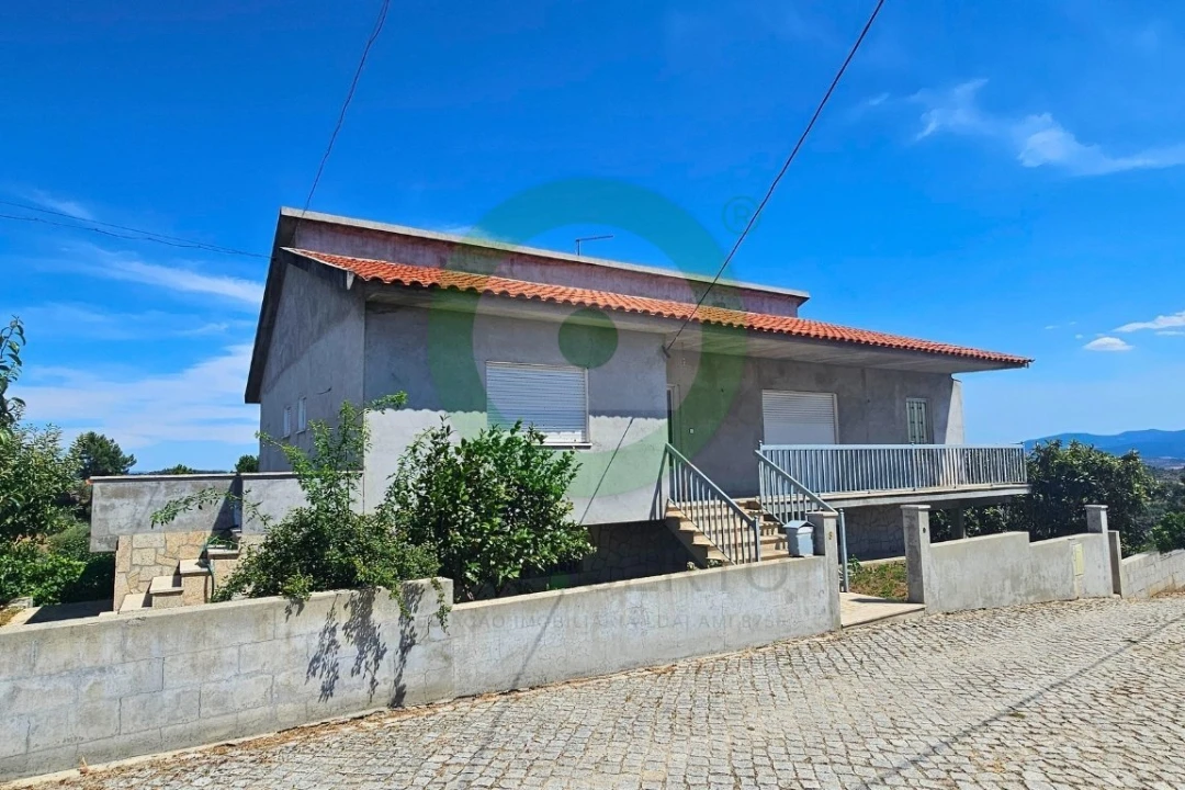 Moradia T3 para Venda em Valpaços e Sanfins Foto 1