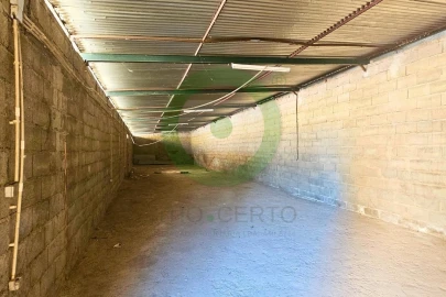 Armazém para Venda em Valpaços e Sanfins
