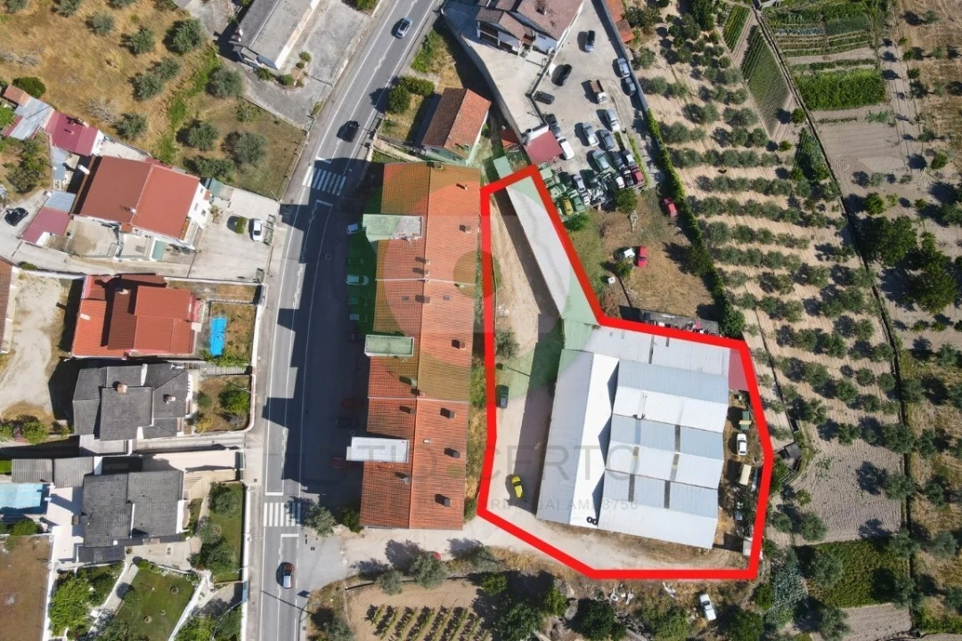 Armazém para Venda em Valpaços e Sanfins Foto 1