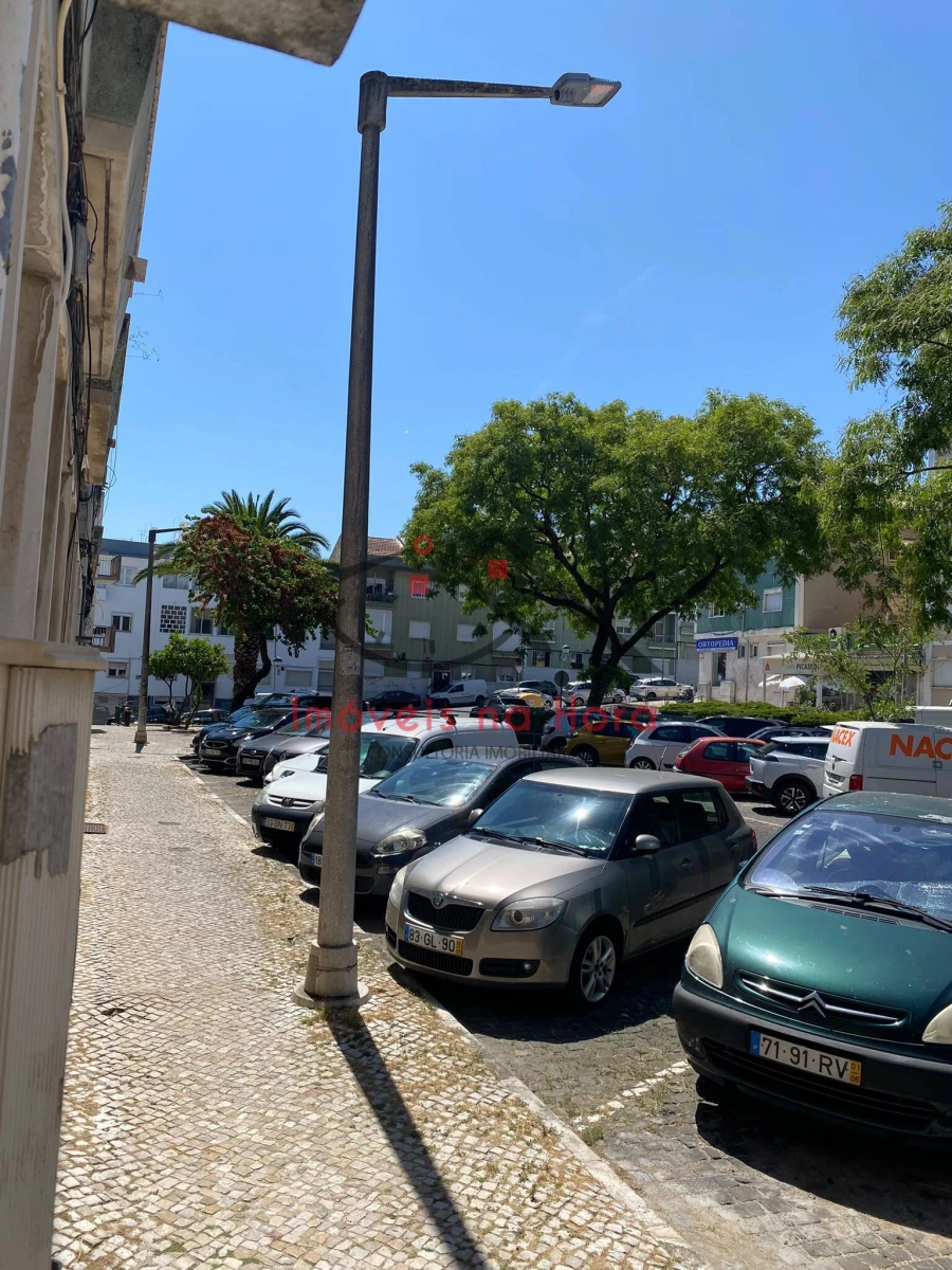 Apartamento T2 para Venda em Odivelas Foto 11