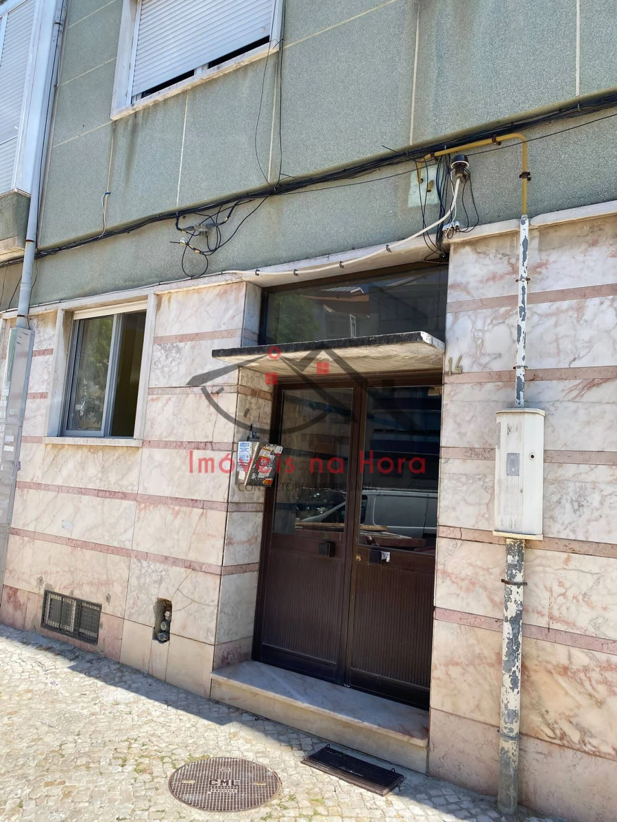 Apartamento T2 para Venda em Odivelas Foto 12