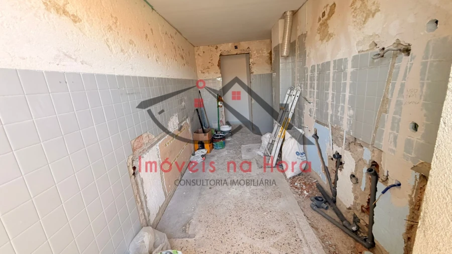 Apartamento T2 para Venda em Odivelas Foto 15