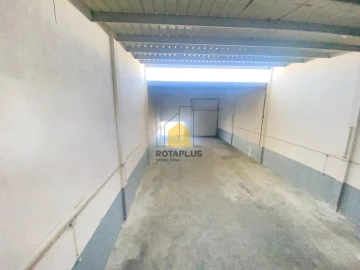 Armazém para Arrendamento em Cidade da Maia