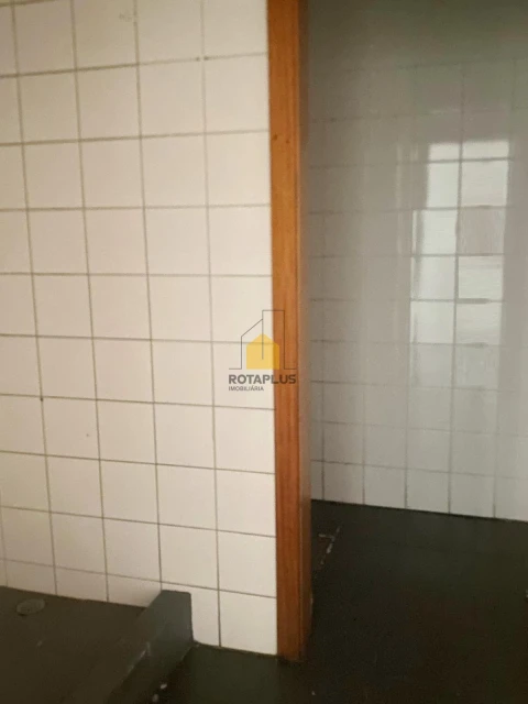 Armazém para Arrendamento em Cidade da Maia