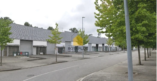 Armazém para Arrendamento em Cidade da Maia