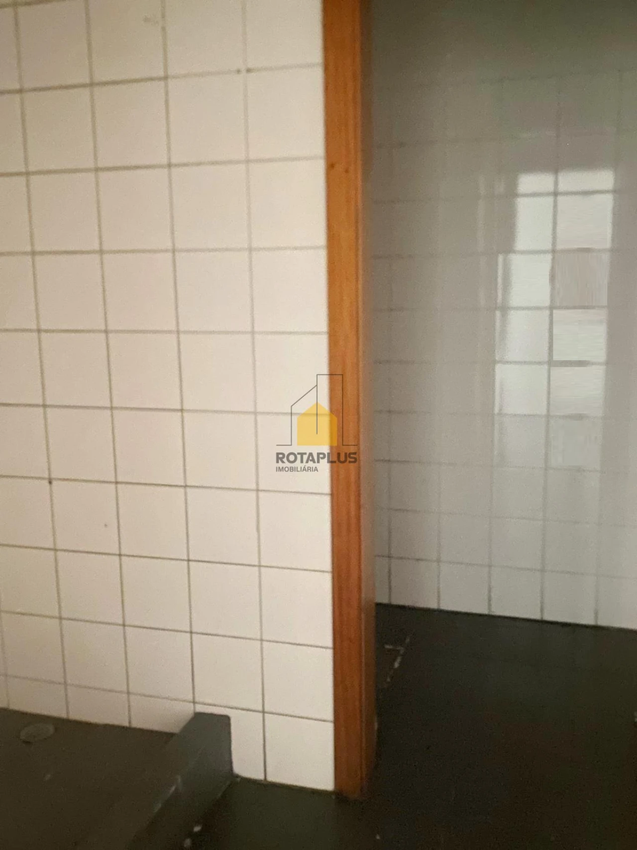 Armazém para Arrendamento em Cidade da Maia Foto 11