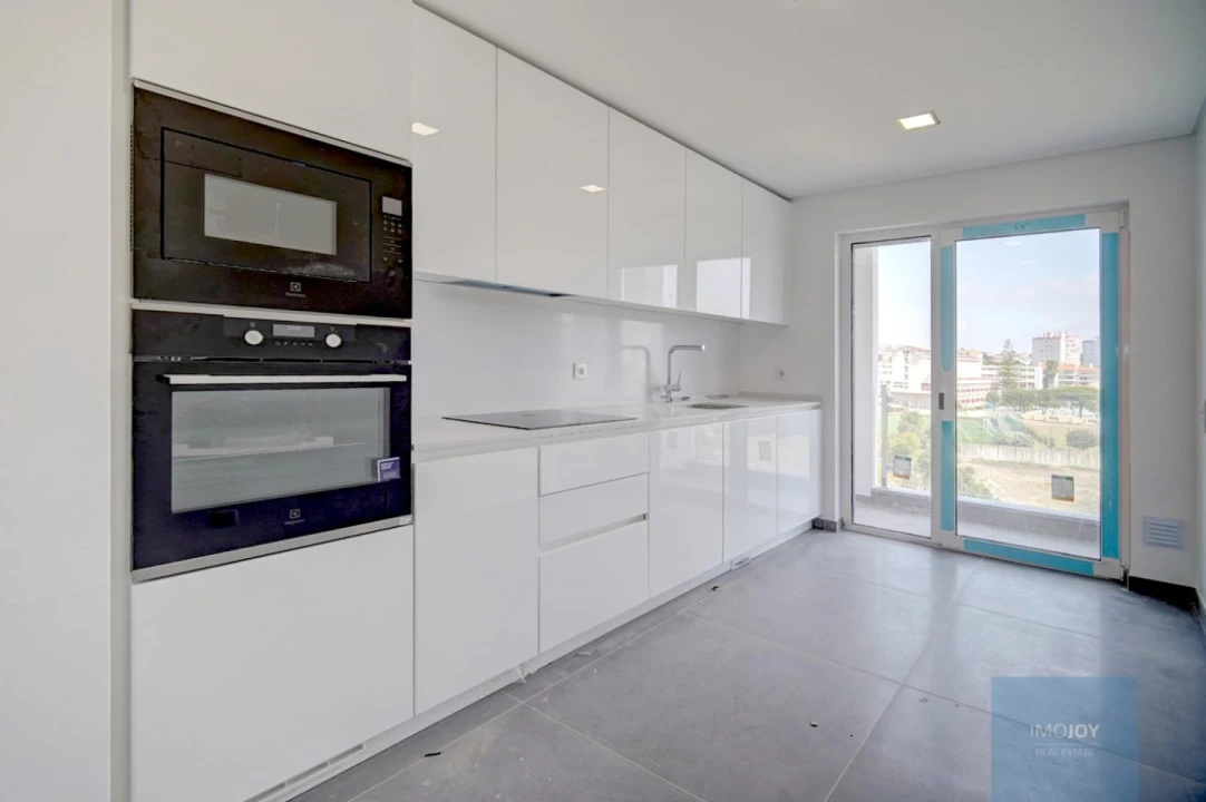 Apartamento T3 para Venda em Carcavelos e Parede Foto 13