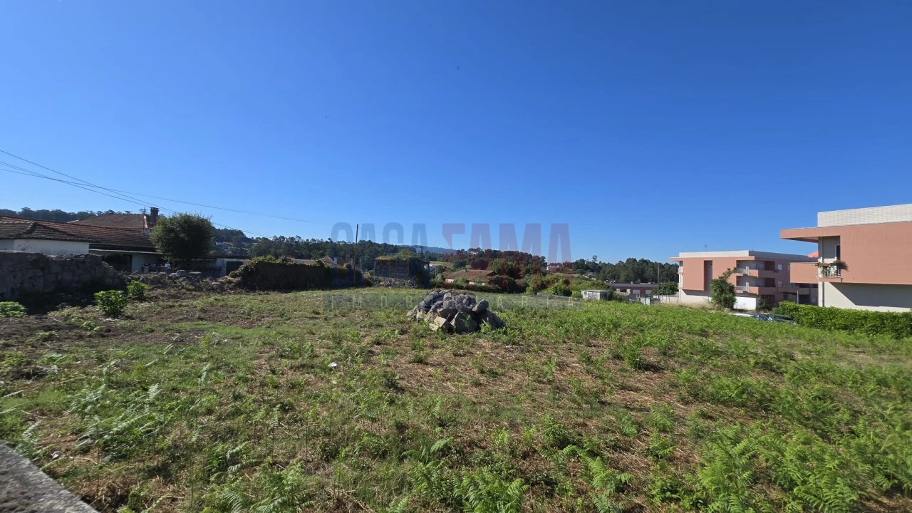 Terreno para Venda em Landim Foto 2