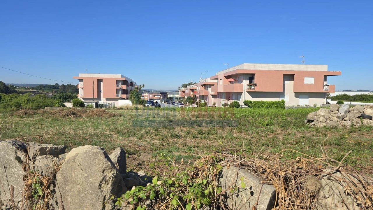 Terreno para Venda em Landim Foto 8