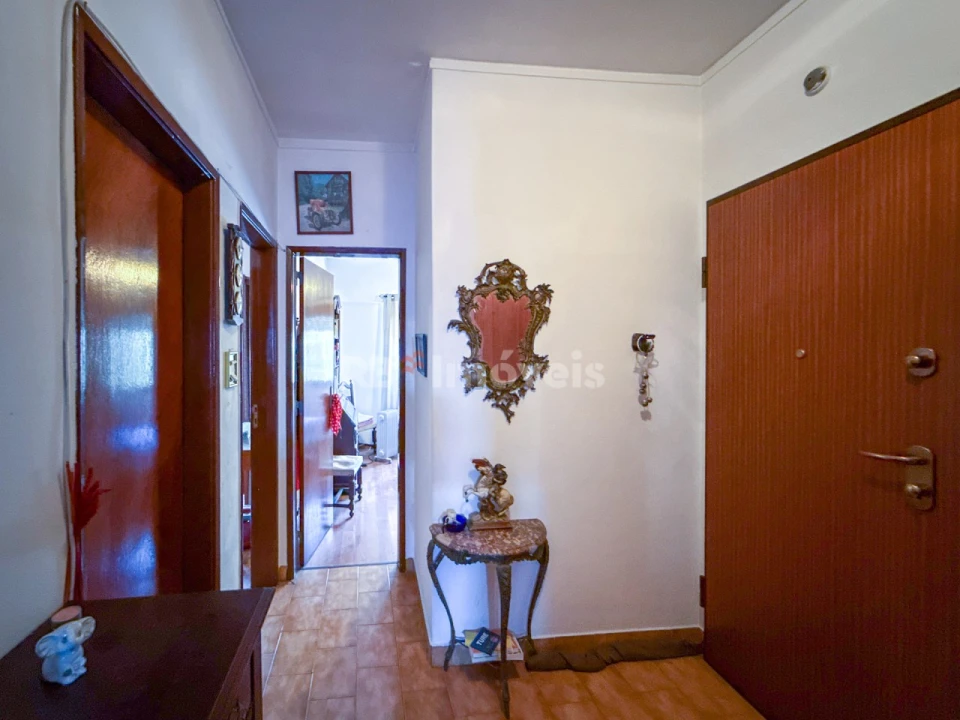Apartamento T2 para Venda em São João Baptista Foto 3